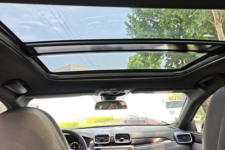 Used Lynk & Co 03 2019 1.5TD DCT Sport Edition China VI Standard Headliner