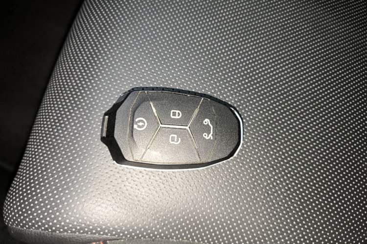 Used Lynk & Co 03 2019 2.0TD Automatic Jing Pro Edition Interior 1