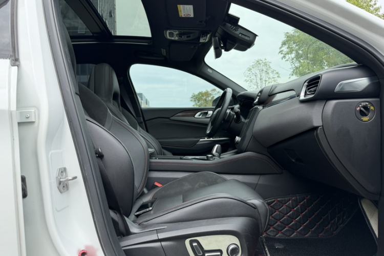 Used Lynk & Co 03 2019 1.5TD DCT JingPro Edition China VI Standard Interior 12