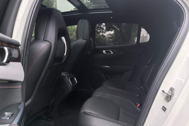 Used Lynk & Co 03 2019 1.5TD DCT JingPro Edition China VI Standard Interior 2