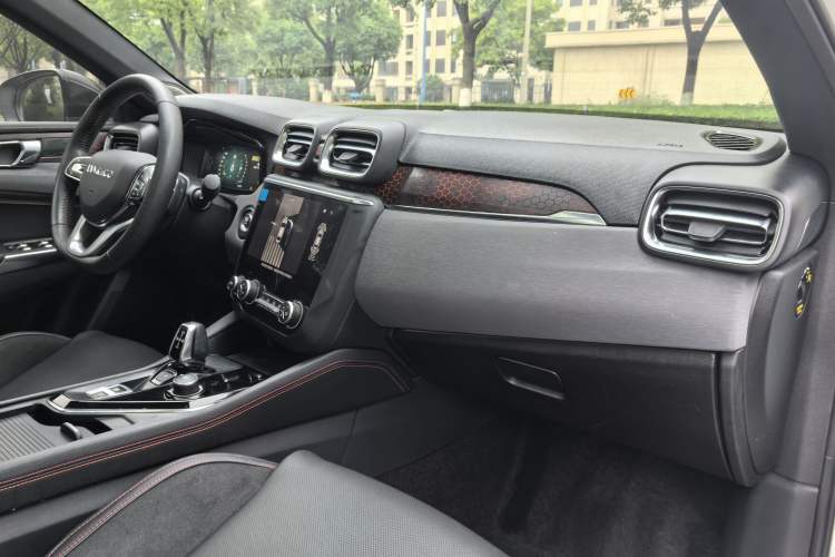 Used Lynk & Co 03 2019 1.5TD DCT JingPro Edition China VI Standard Interior 7