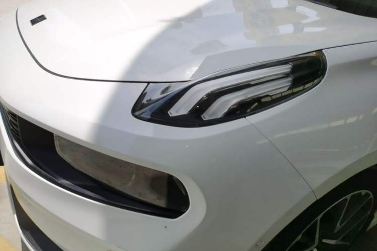 Used Lynk & Co 03 2019 2.0TD Automatic Jing Pro Edition Left Front Headlight