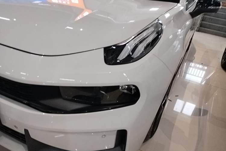 Used Lynk & Co 03 2019 2.0TD Automatic Jing Pro Edition Left Front Headlight