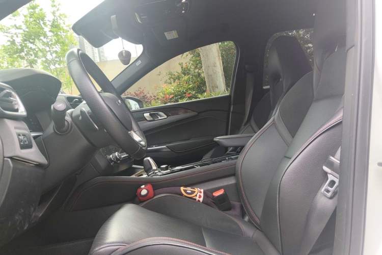 Used Lynk & Co 03 2019 2.0TD Automatic Jing Pro Edition Left Front Seat