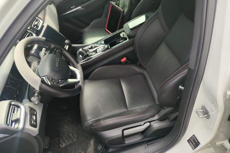 Used Lynk & Co 03 2019 1.5TD DCT Sport Edition China VI Standard Left Front Seat