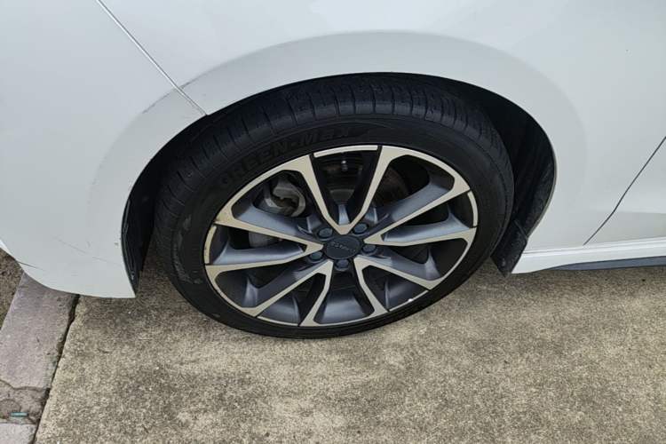 Used Lynk & Co 03 2019 1.5TD DCT Sport Edition China VI Standard Left Front Wheel Hub