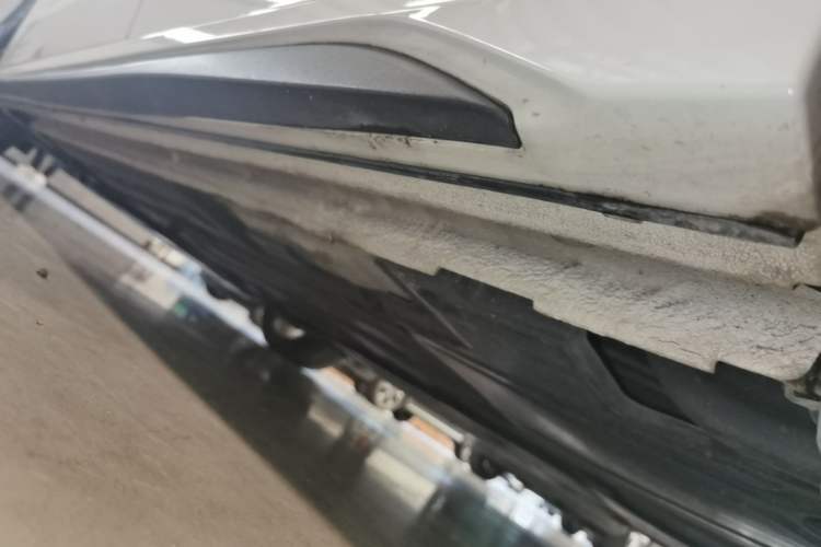 Used Lynk & Co 03 2019 1.5TD DCT Sport Edition China VI Standard Left Side Sill