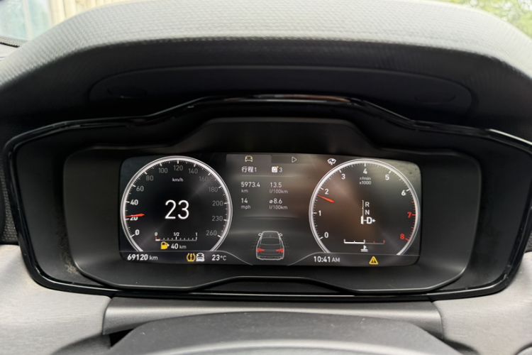 Used Lynk & Co 03 2019 1.5TD DCT JingPro Edition China VI Standard Odometer Close Up