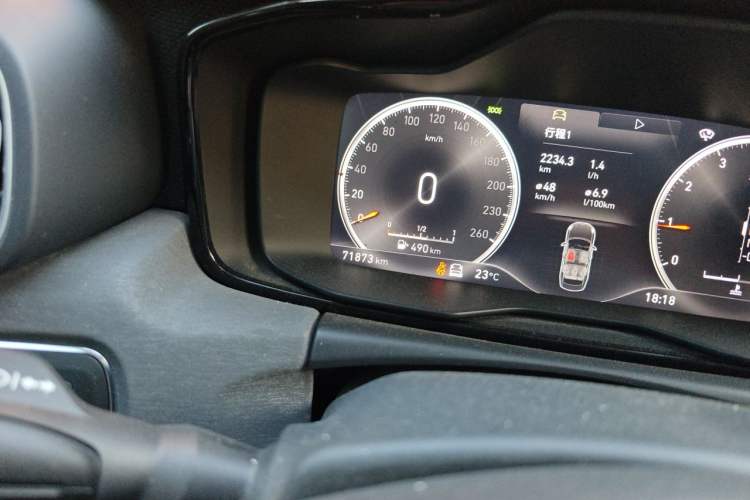 Used Lynk & Co 03 2019 1.5TD DCT JingPro Edition China VI Standard Odometer Close Up
