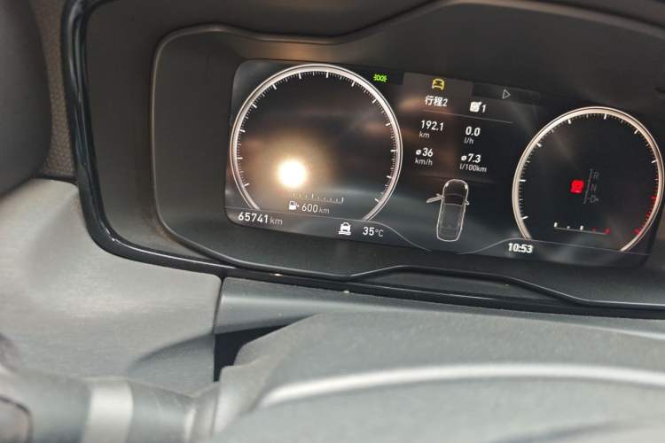 Used Lynk & Co 03 2019 1.5TD DCT JingPro Edition China VI Standard Odometer Close Up