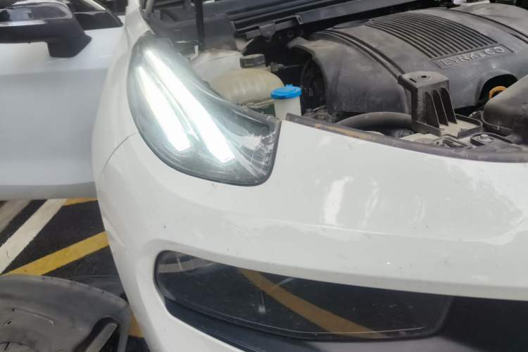 Used Lynk & Co 03 2019 1.5TD DCT JingPro Edition China VI Standard Right Front Headlight
