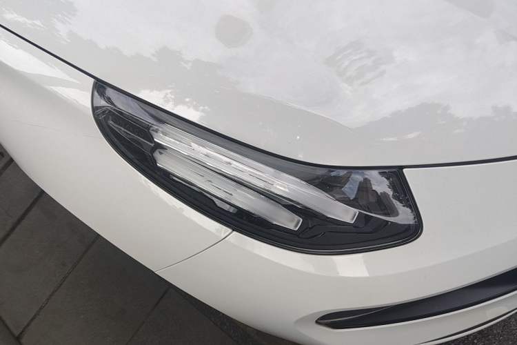 Used Lynk & Co 03 2019 2.0TD Automatic Jing Pro Edition Right Front Headlight