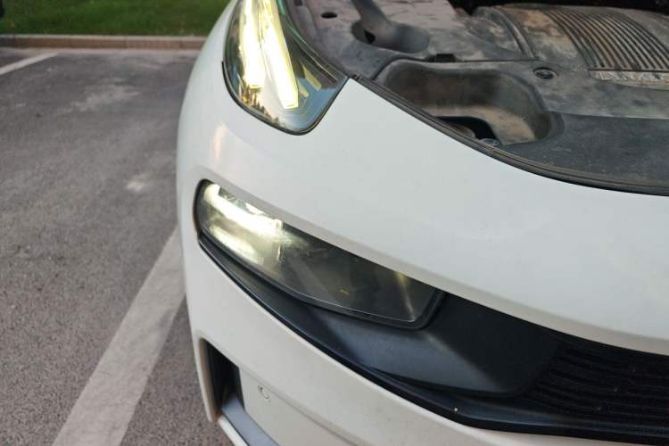 Used Lynk & Co 03 2019 1.5TD DCT JingPro Edition China VI Standard Right Front Headlight