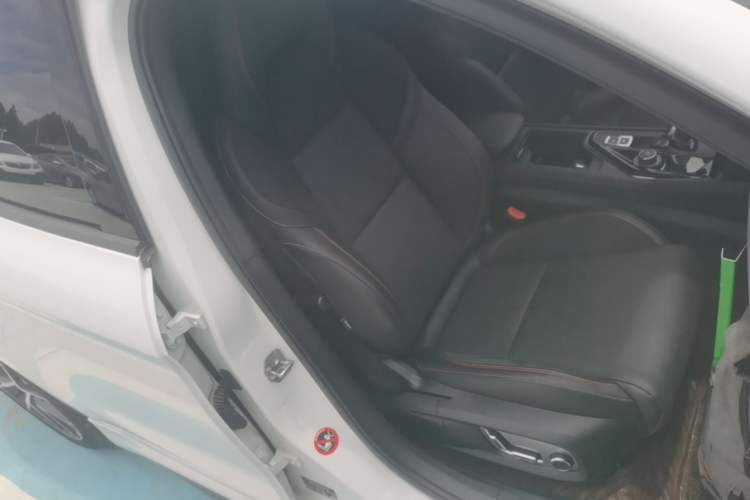 Used Lynk & Co 03 2019 1.5TD DCT JingPro Edition China VI Standard Right Front Seat