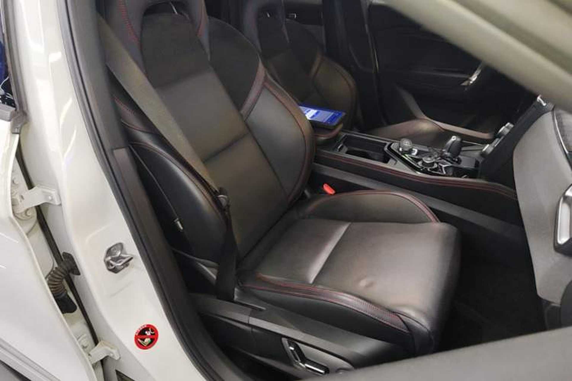 Used Lynk & Co 03 2019 2.0TD Automatic Jing Pro Edition Right Front Seat