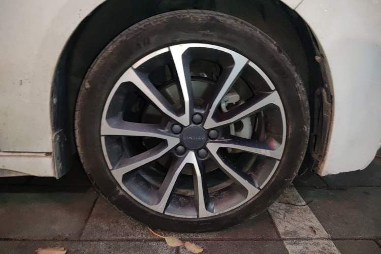 Used Lynk & Co 03 2019 1.5TD DCT Sport Edition China VI Standard Right Front Wheel Hub