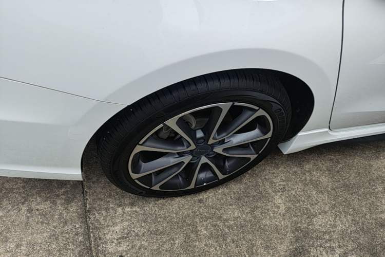 Used Lynk & Co 03 2019 1.5TD DCT Sport Edition China VI Standard Right Rear Wheel Hub