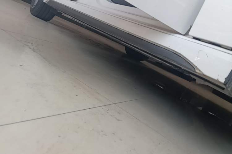 Used Lynk & Co 03 2019 1.5TD DCT Sport Edition China VI Standard Right Side Sill
