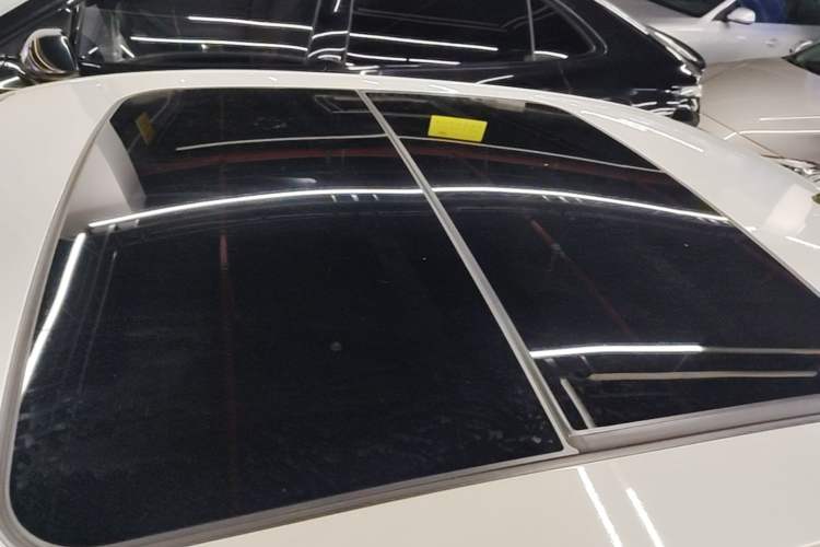Used Lynk & Co 03 2019 2.0TD Automatic Jing Pro Edition Roof