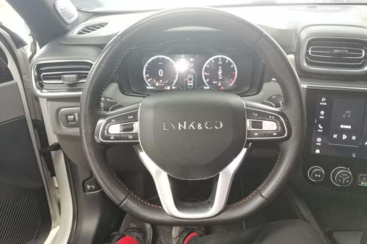 Used Lynk & Co 03 2019 2.0TD Automatic Jing Pro Edition Steering Wheel