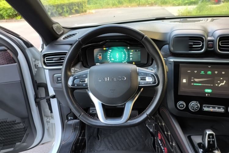Used Lynk & Co 03 2019 2.0TD Automatic Jing Pro Edition Steering Wheel