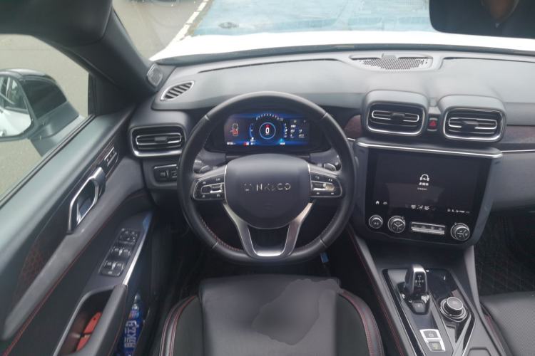 Used Lynk & Co 03 2019 2.0TD Automatic Jing Pro Edition Steering Wheel