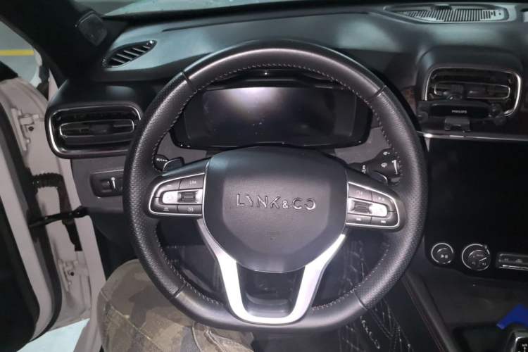Used Lynk & Co 03 2019 1.5TD DCT JingPro Edition China VI Standard Steering Wheel
