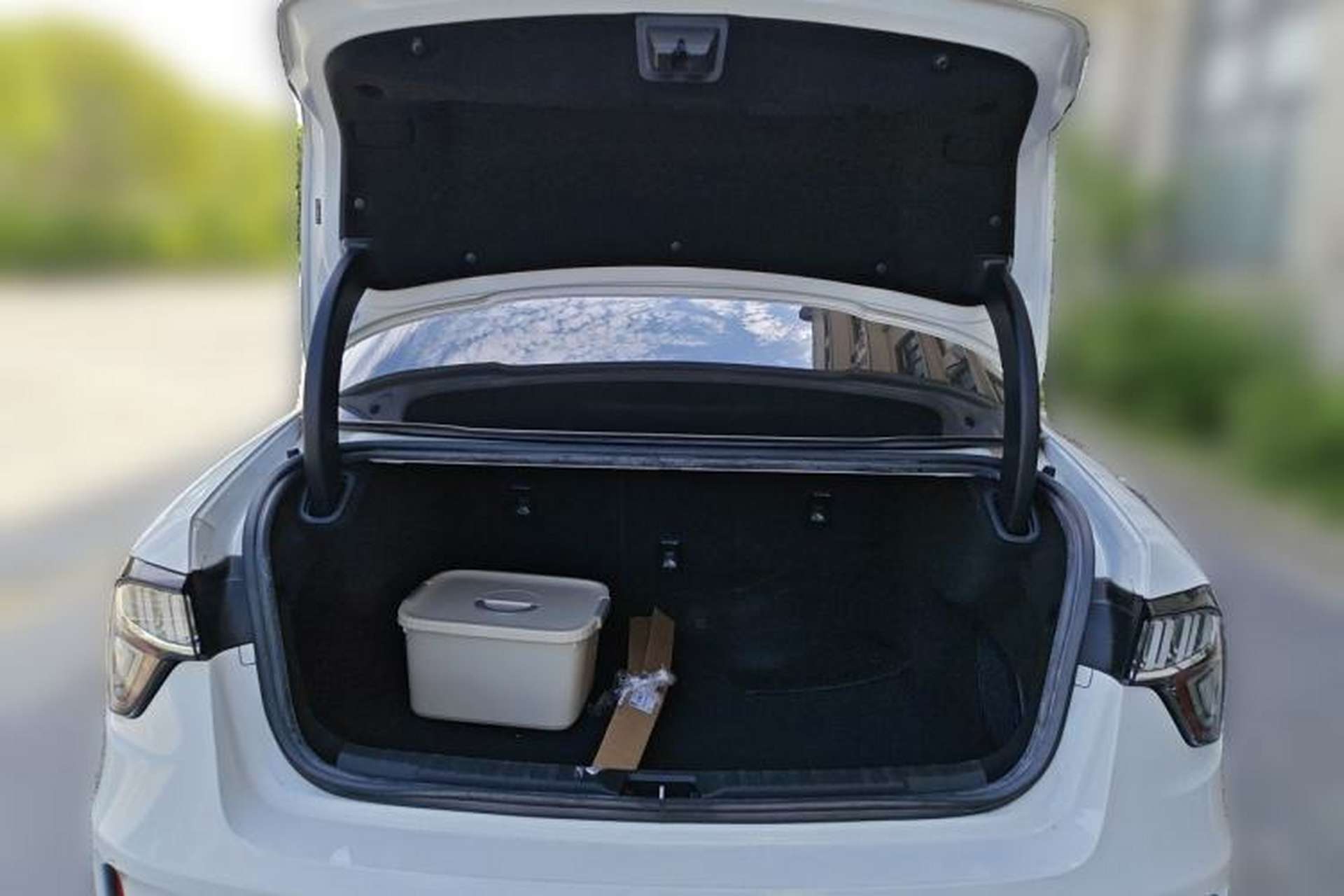 Used Lynk & Co 03 2019 1.5TD DCT JingPro Edition China VI Standard Trunk
