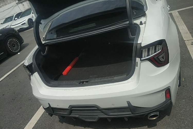 Used Lynk & Co 03 2019 1.5TD DCT Sport Edition China VI Standard Trunk