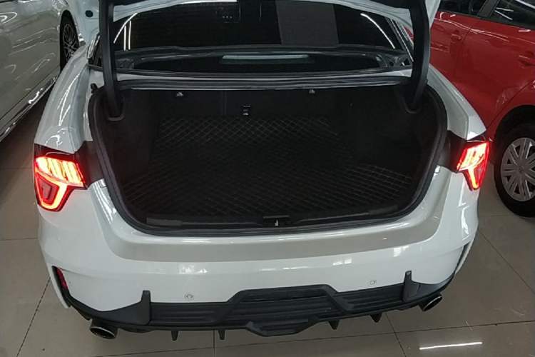 Used Lynk & Co 03 2019 2.0TD Automatic Trend Edition Trunk