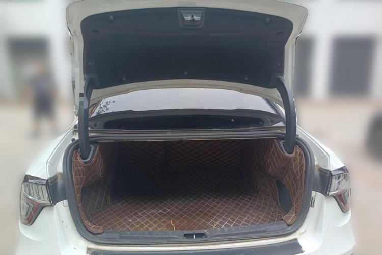 Used Lynk & Co 03 2019 1.5TD DCT JingPro Edition China VI Standard Trunk