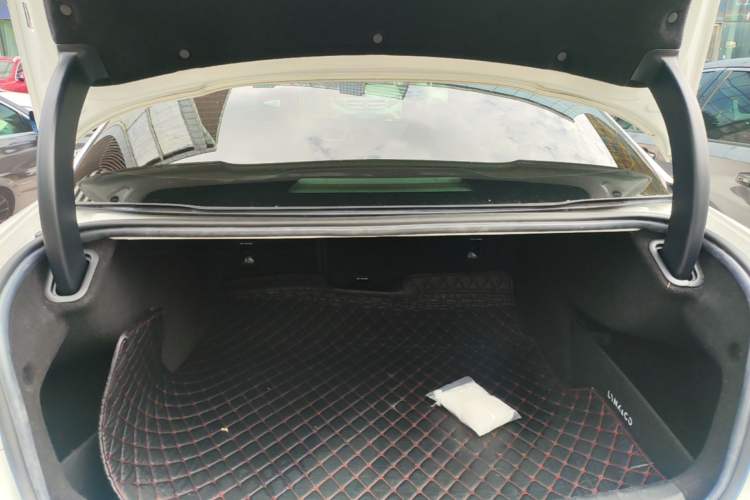 Used Lynk & Co 03 2019 1.5TD DCT Sport Edition China VI Standard Trunk