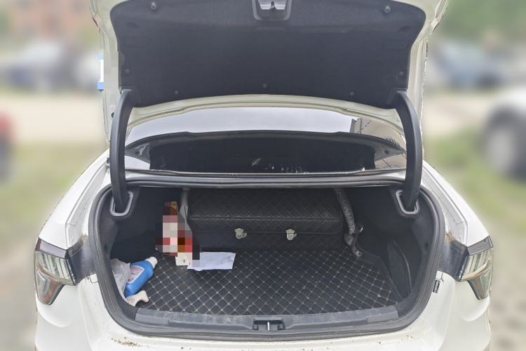 Used Lynk & Co 03 2019 1.5TD DCT JingPro Edition China VI Standard Trunk