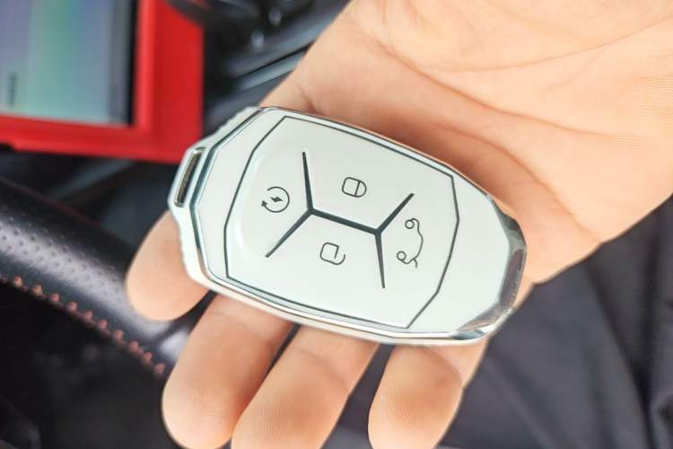 Used Lynk & Co 03 2019 2.0TD Automatic Jing Pro Edition Vehicle Key