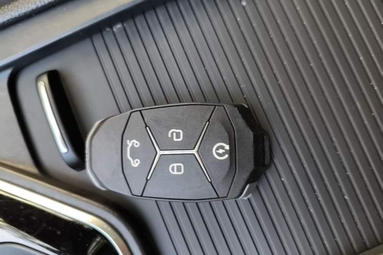 Used Lynk & Co 03 2019 2.0TD Automatic Jing Pro Edition Vehicle Key