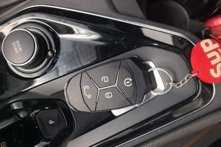 Used Lynk & Co 03 2019 1.5TD DCT JingPro Edition China VI Standard Vehicle Key