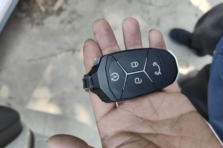Used Lynk & Co 03 2019 1.5TD DCT JingPro Edition China VI Standard Vehicle Key