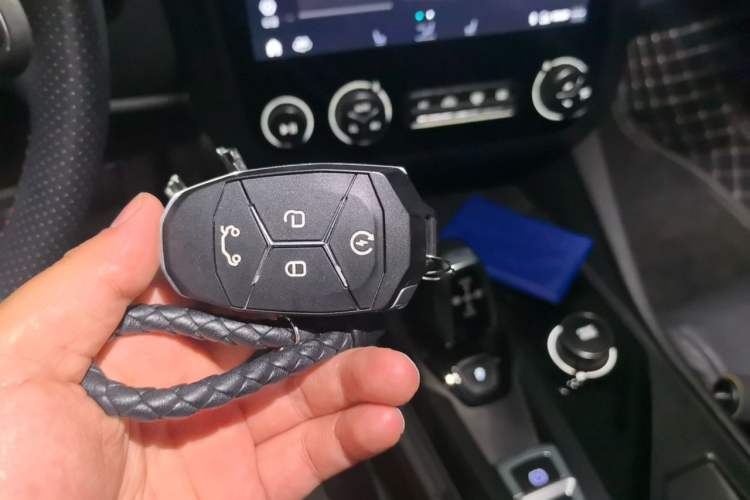 Used Lynk & Co 03 2019 1.5TD DCT JingPro Edition China VI Standard Vehicle Key