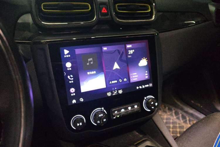 Used Lynk & Co 03 2019 03+ 2.0TD Automatic Hunter Edition Audio And AC Panel