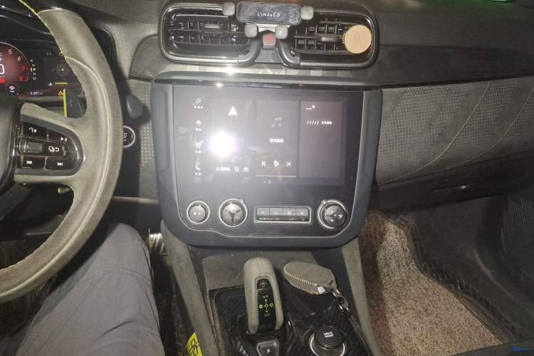 Used Lynk & Co 03 2019 03+ 2.0TD Automatic Wind-Chasing Edition Audio And AC Panel