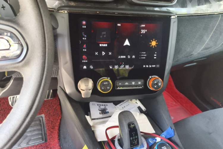 Used Lynk & Co 03 2019 03+ 2.0TD Automatic Wind-Chasing Edition Audio And AC Panel
