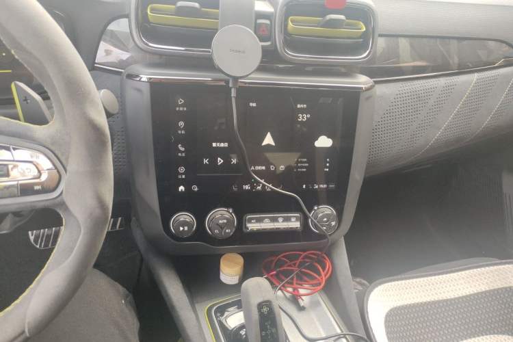 Used Lynk & Co 03 2019 03+ 2.0TD Automatic Wind-Chasing Edition Audio And AC Panel