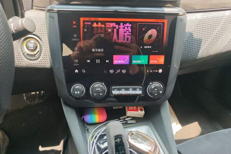 Used Lynk & Co 03 2019 03+ 2.0TD Automatic Wind-Chasing Edition Audio And AC Panel