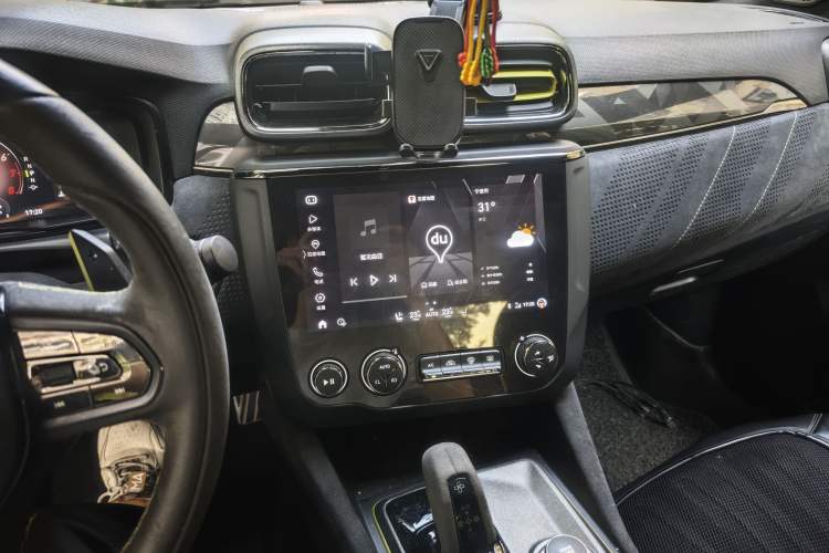 Used Lynk & Co 03 2019 03+ 2.0TD Automatic Wind-Chasing Edition Audio And AC Panel