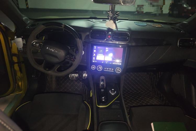 Used Lynk & Co 03 2019 03+ 2.0TD Automatic Wind-Chasing Edition Center Console