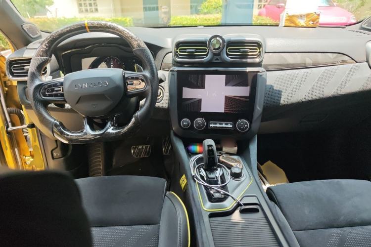Used Lynk & Co 03 2019 03+ 2.0TD Automatic Wind-Chasing Edition Center Console