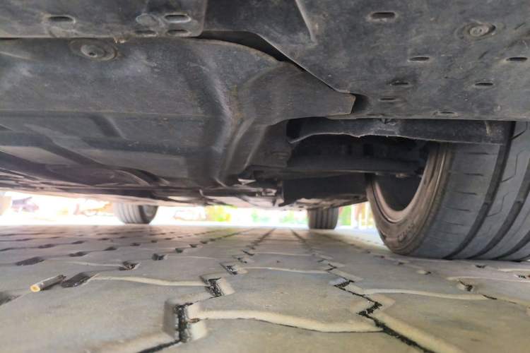 Used Lynk & Co 03 2019 03+ 2.0TD Automatic Wind-Chasing Edition Chassis Front Left