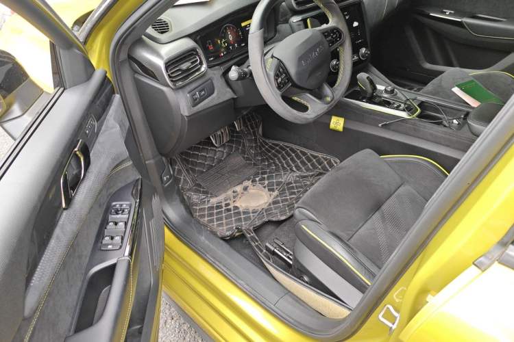 Used Lynk & Co 03 2019 03+ 2.0TD Automatic Wind-Chasing Edition Driver Seat