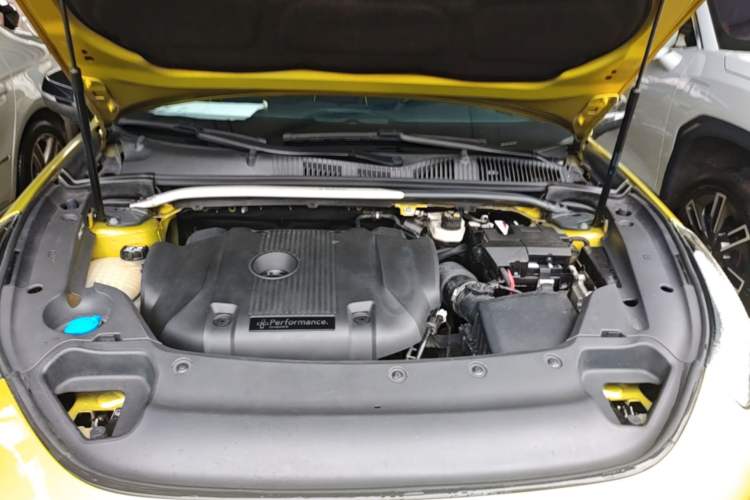 Used Lynk & Co 03 2019 03+ 2.0TD Automatic Wind-Chasing Edition Engine Bay