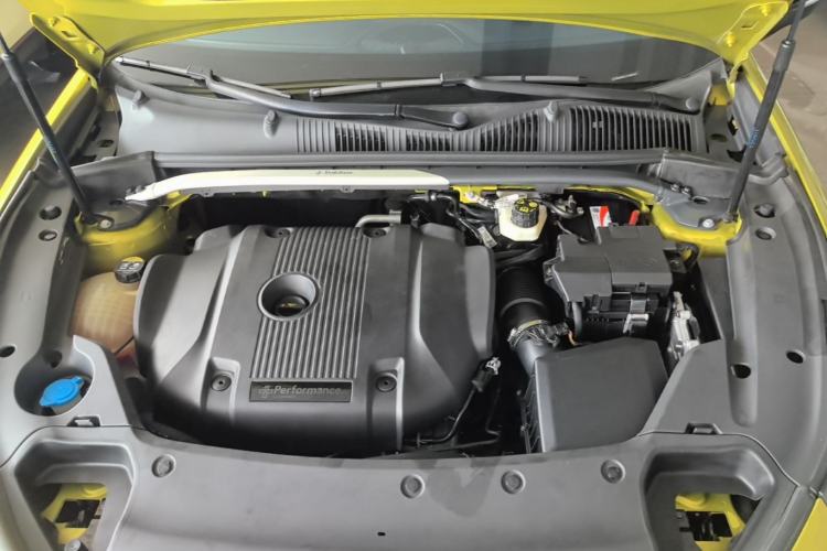 Used Lynk & Co 03 2019 03+ 2.0TD Automatic Wind-Chasing Edition Engine Bay